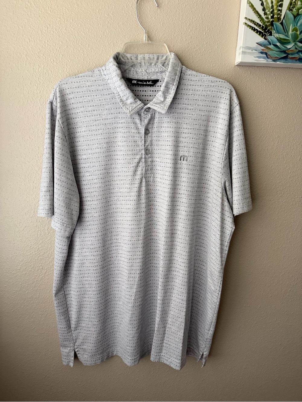 Travis Mathew Gray Dots Golf Shirt - Men’s Size XL